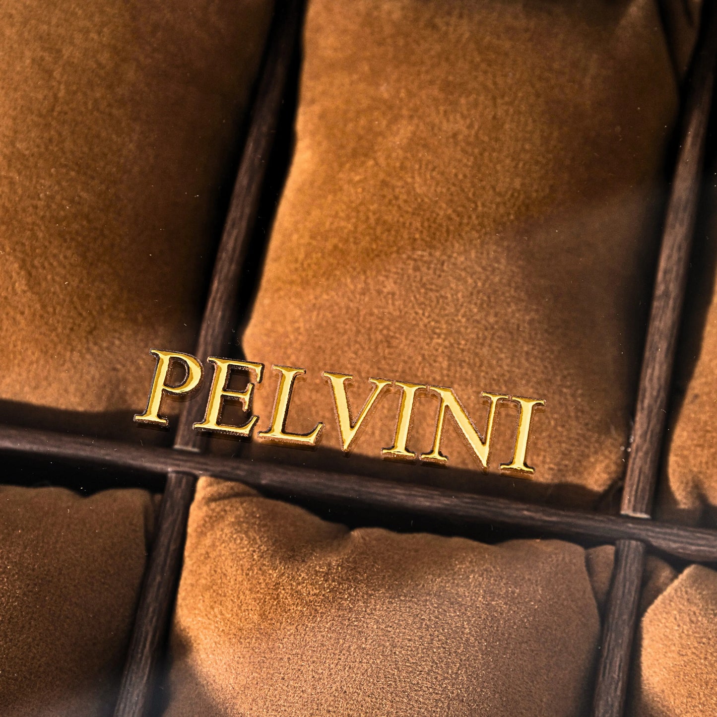 Premium Pelandro® Heritage Watch Chest